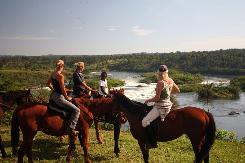 1-Day horse riding tour in Uganda