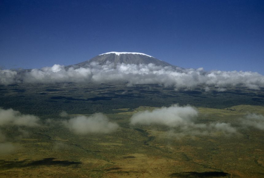 guide to hiking mountain Kilimanjaro