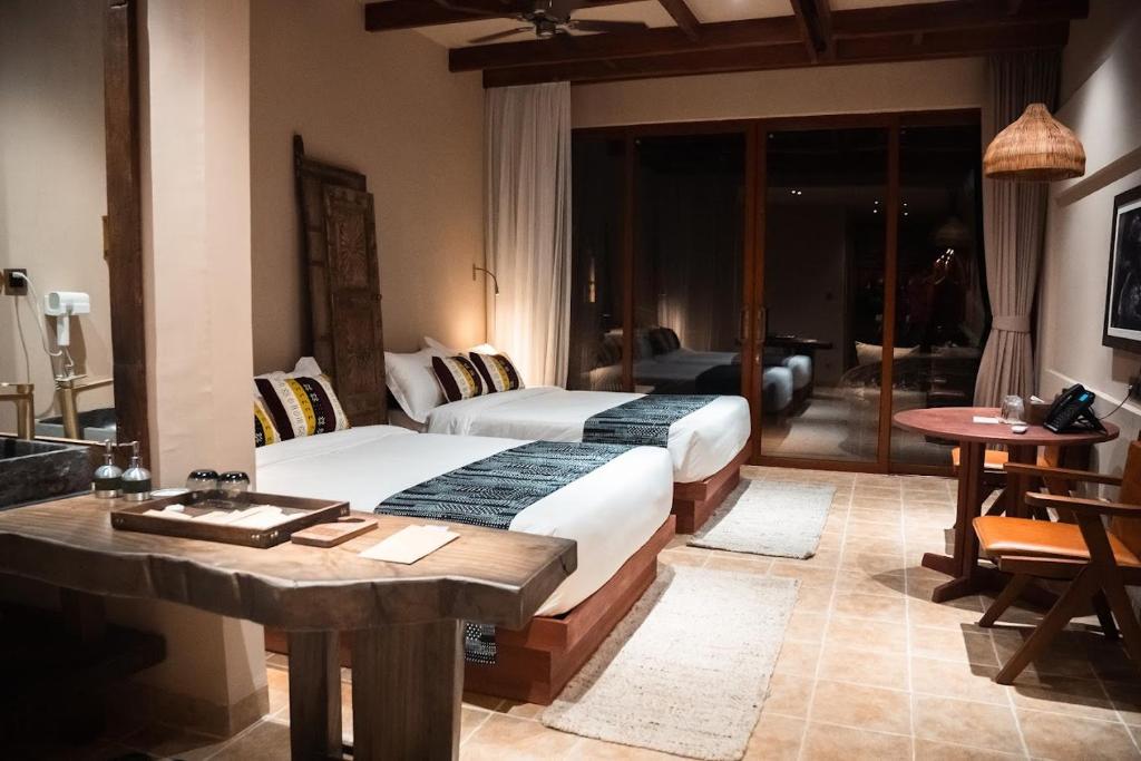 Entikko Safari Lodge
